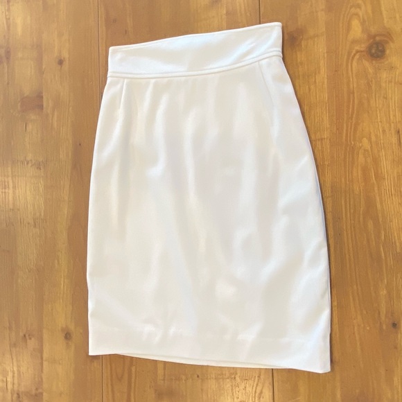 Elie Tahari Classy Cute/Sexy White Pencil Skirt - Picture 2 of 7